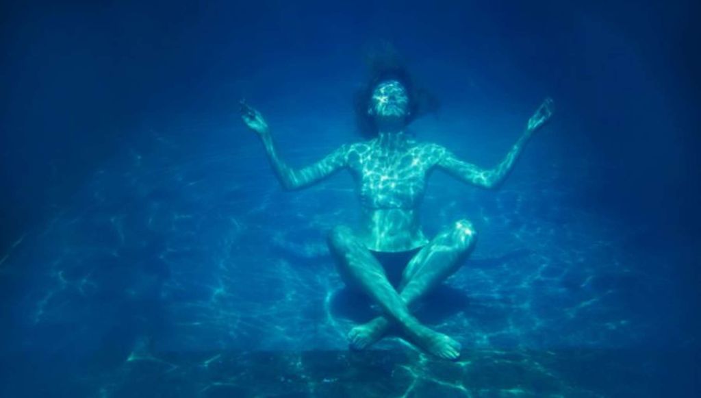 Aqua yoga